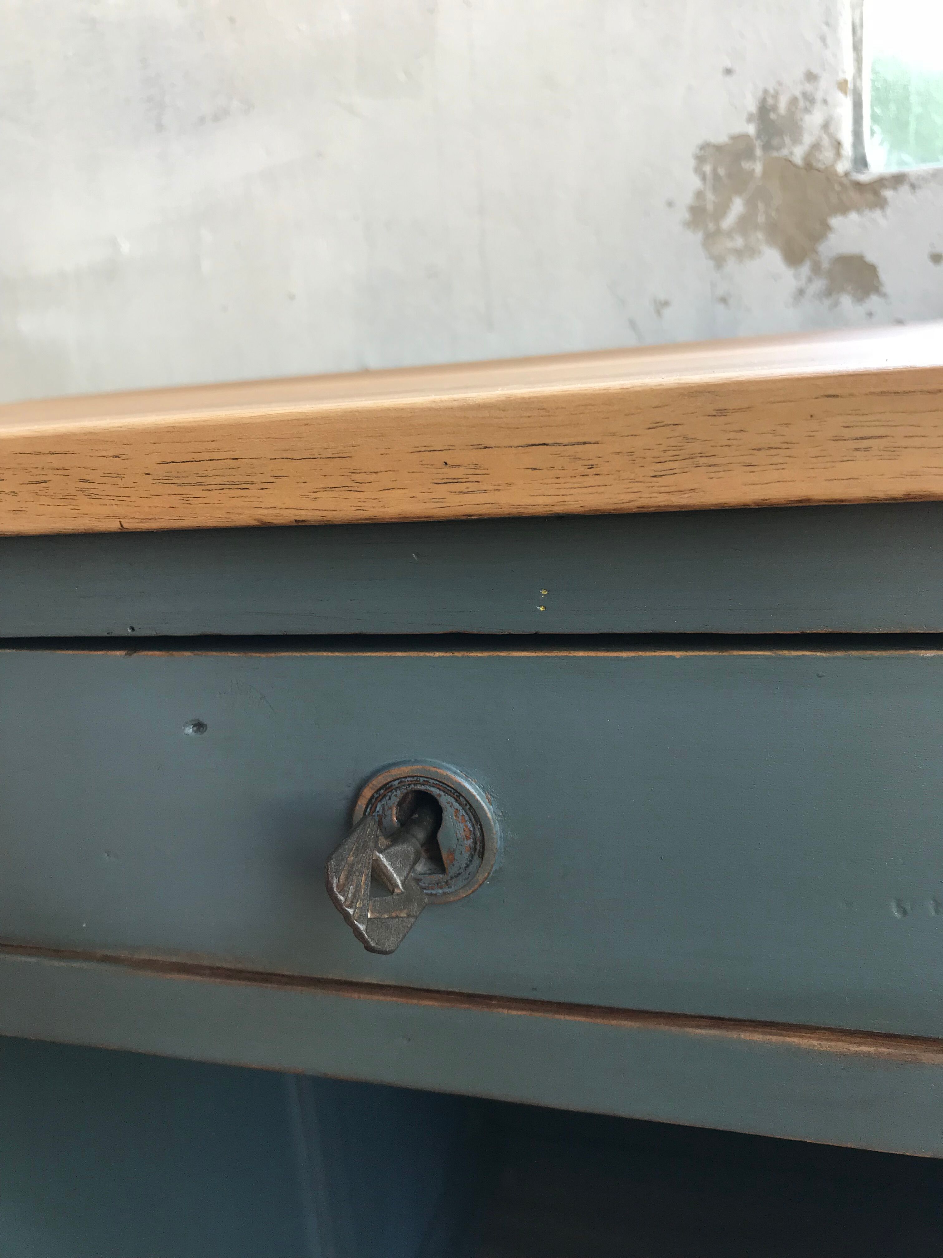 Workshop wooden desk