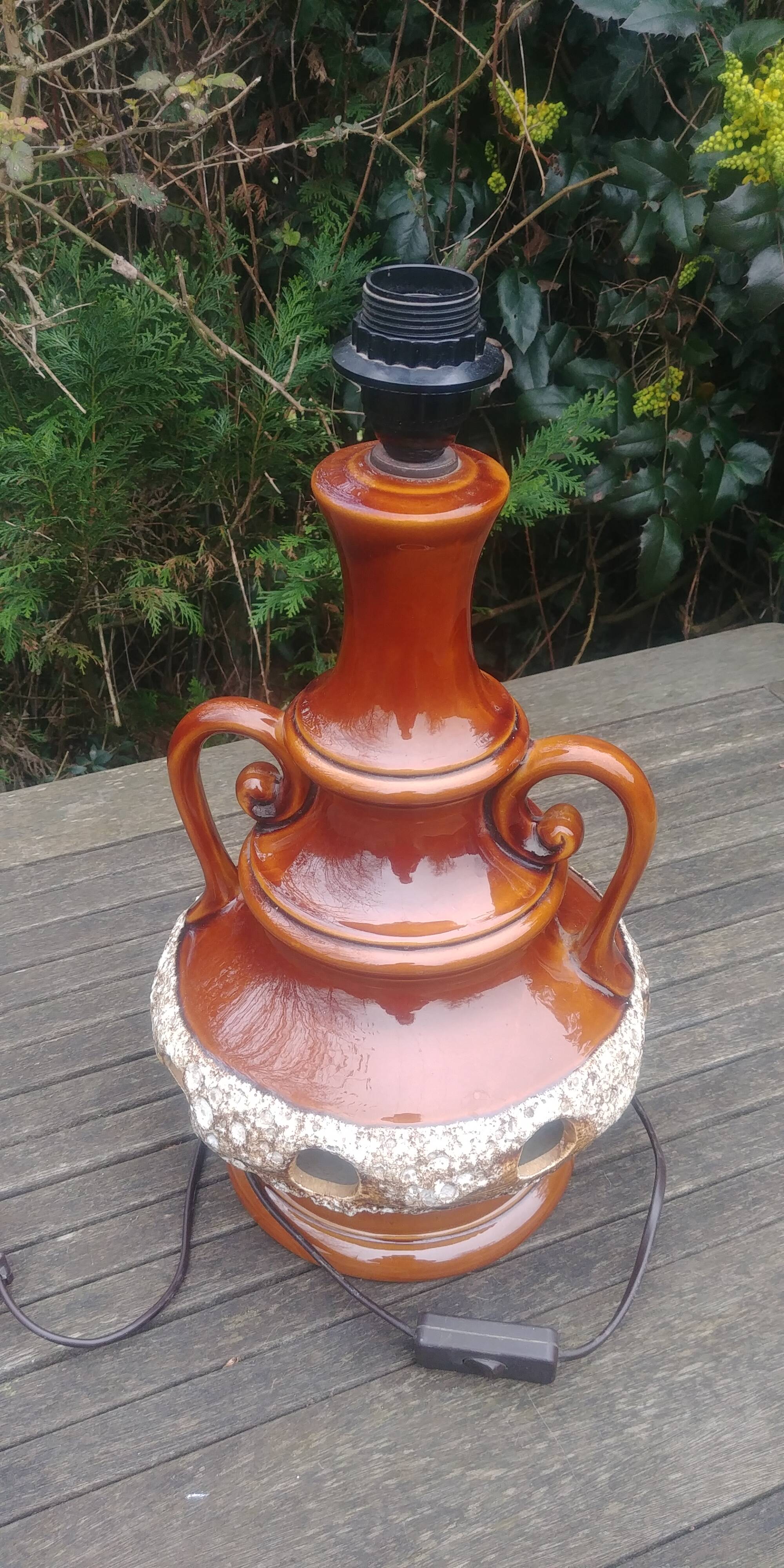 Vintage glazed ceramic lamp base from the 60s/70s with double lighting of medium size.