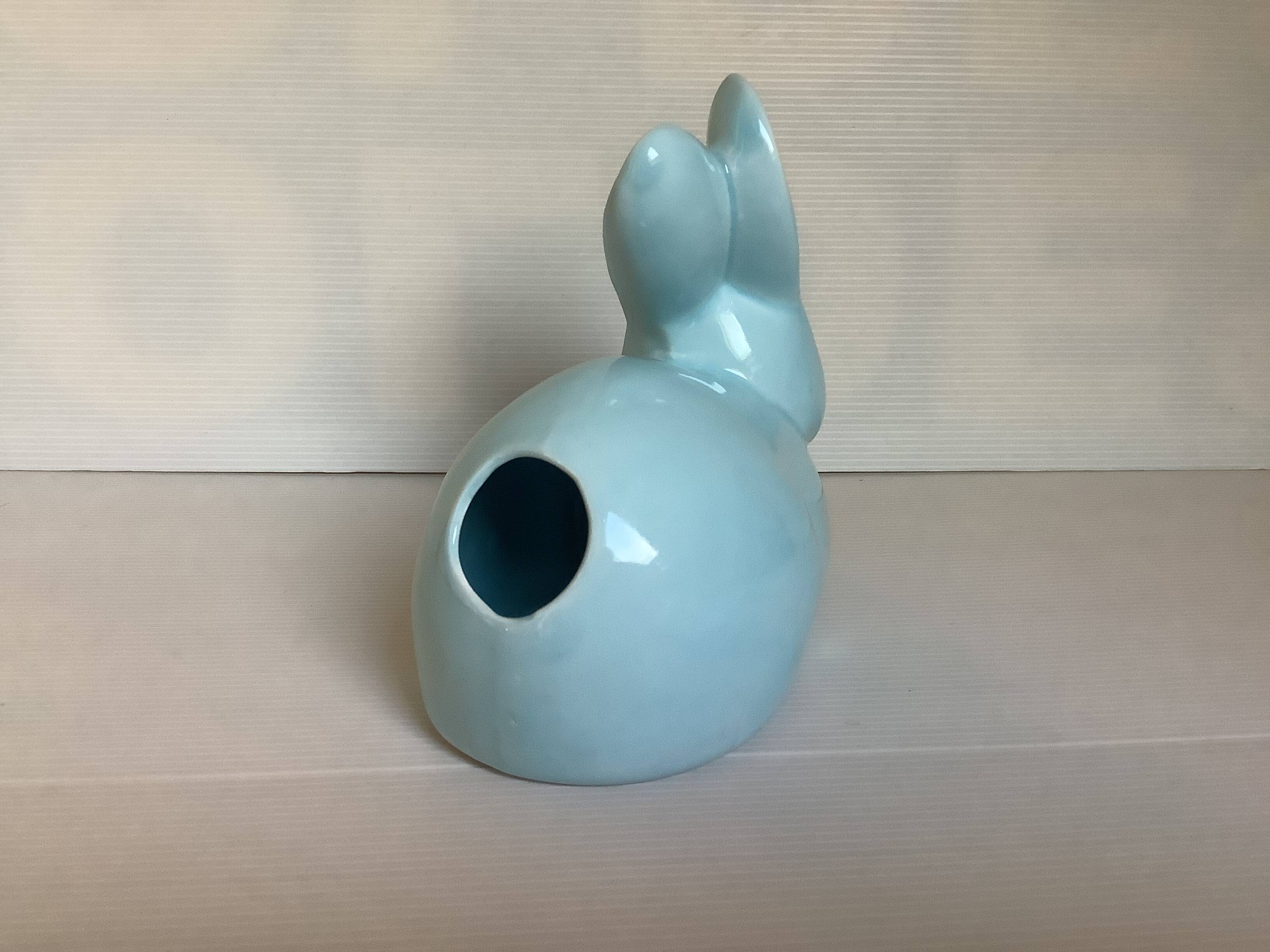 Blue earthenware cotton rabbit