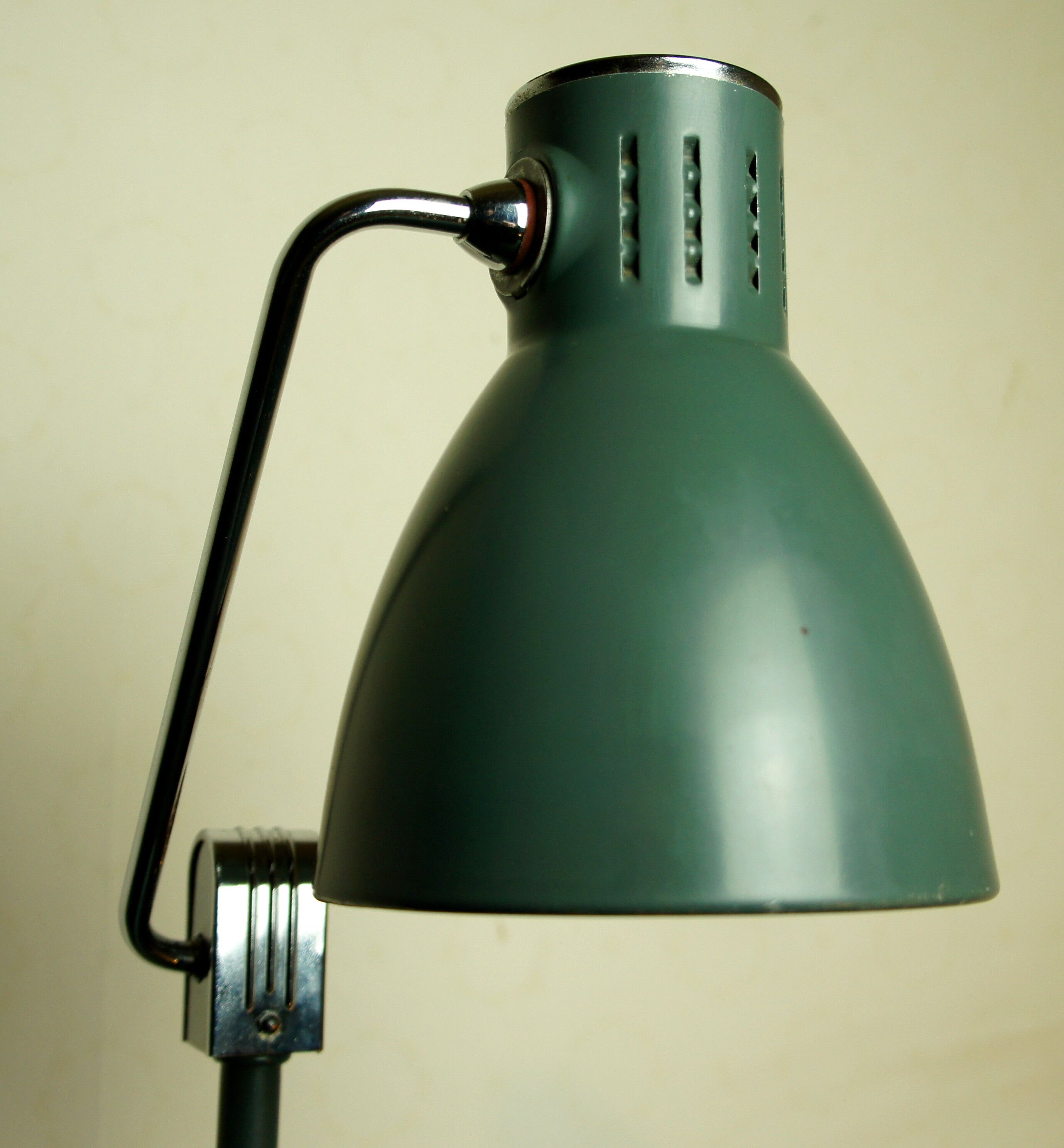 Vintage Jumo 800 S articulated lamp