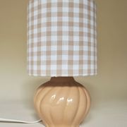 Lampe en céramique avec abat-jour en coton vichy