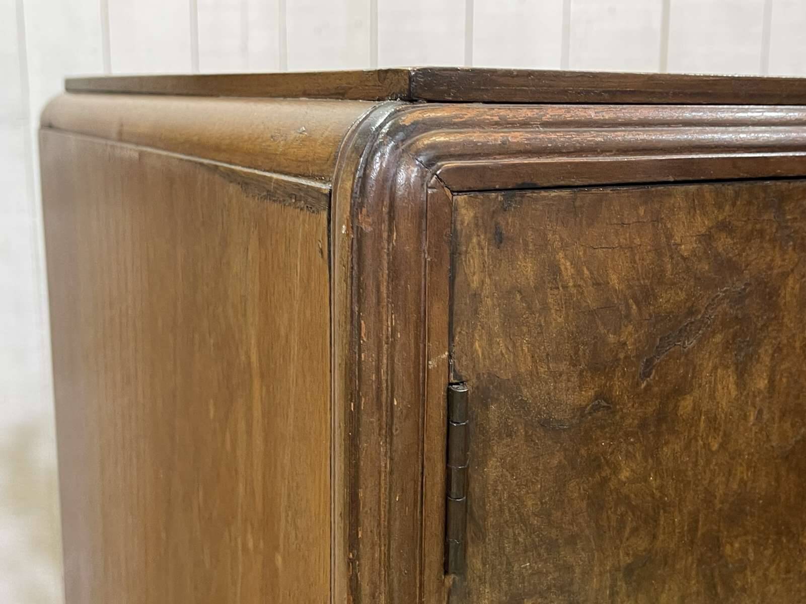 Small English Art Deco student wardrobe in walnut from the 1950s.