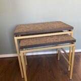 Ensemble moderniste du milieu du siècle de 2 tables d’appoint, années 1960