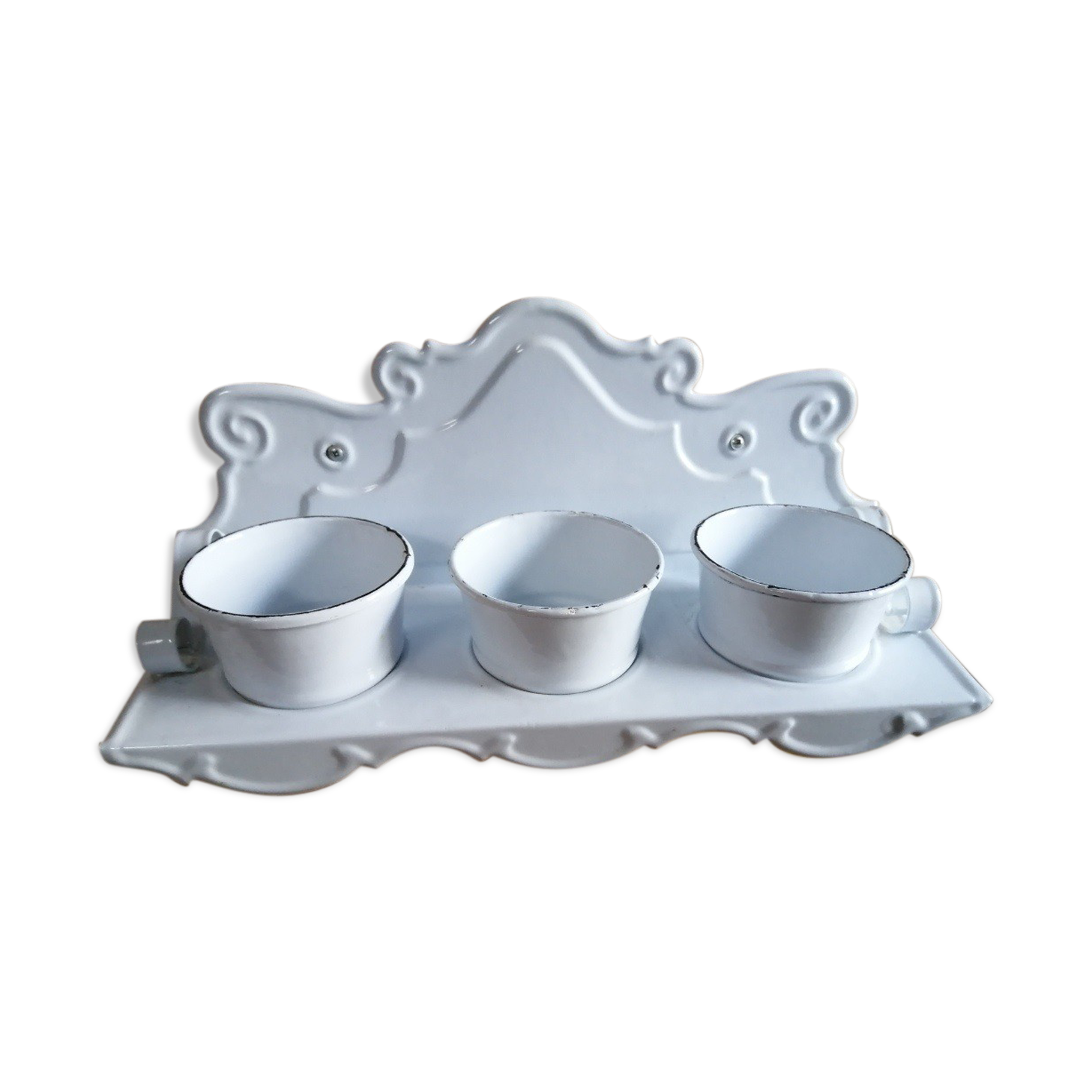 Enamelled metal shelf 3 jar caches