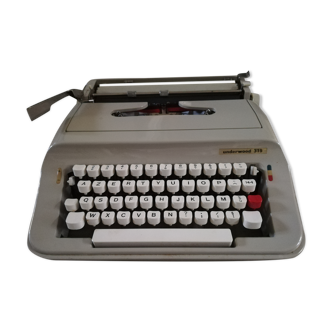 Underwood 319 typewriter
