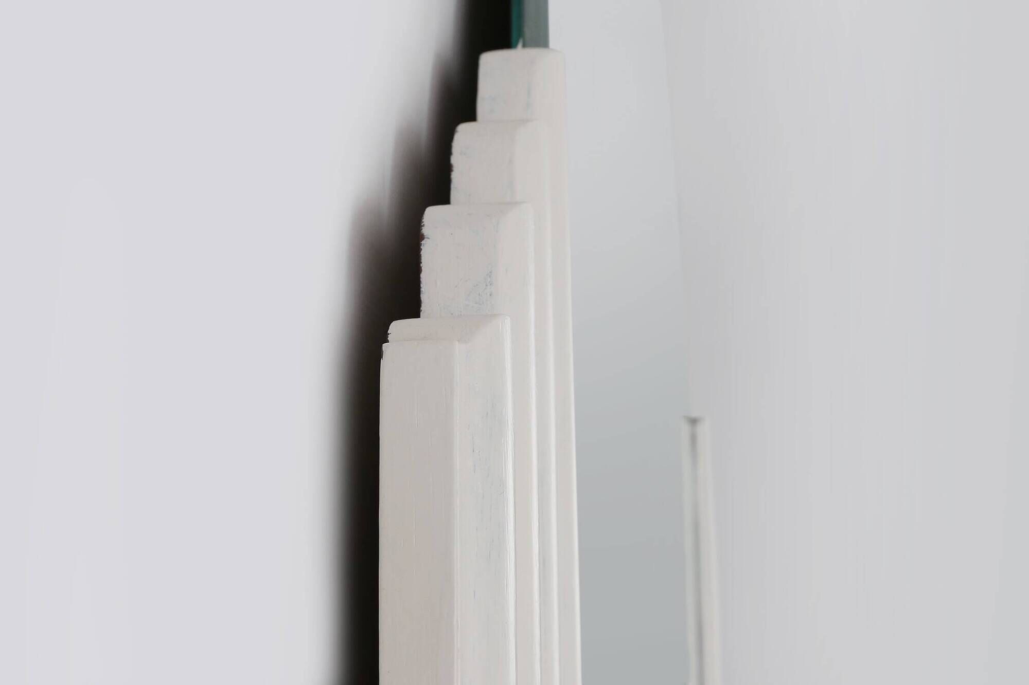 Elegant white lacquered Art Deco mirror in wood, France ca. 1930