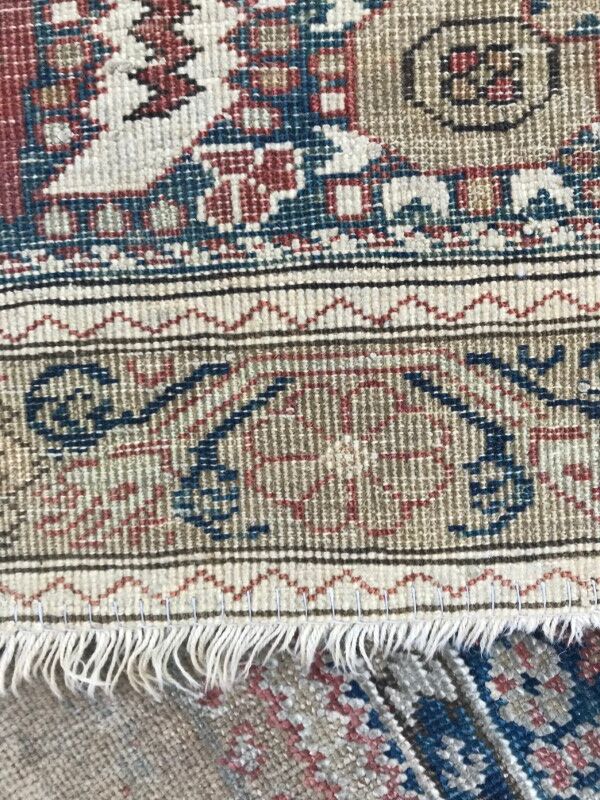 Former carpet Turkish Panderma finely done hand 120 X 177 CM