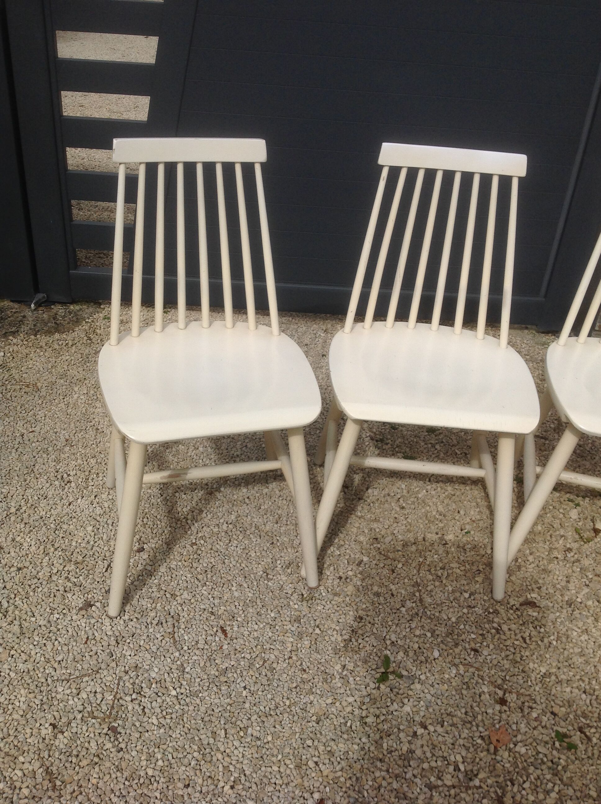 Set of 4 scandinavian style chairs