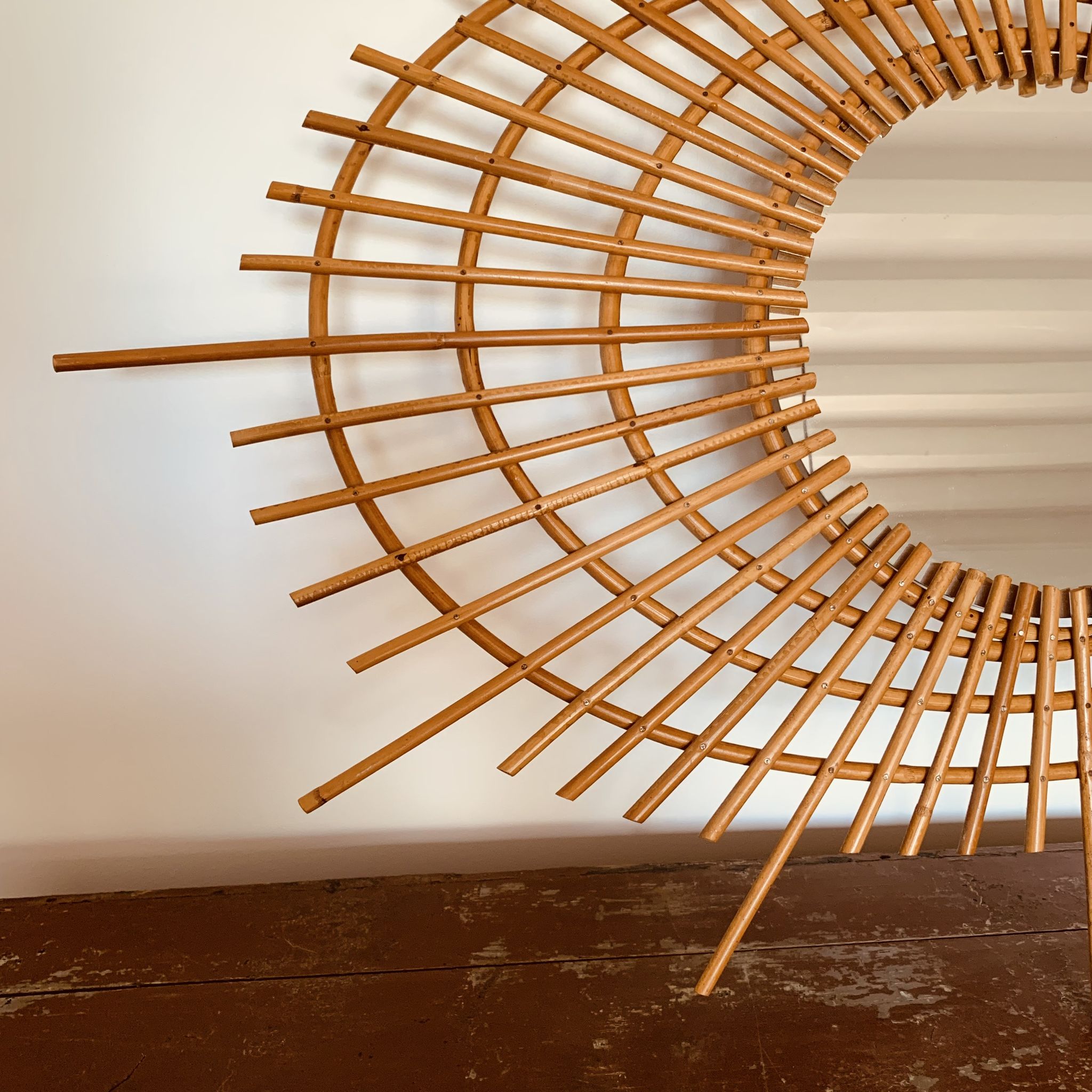 Vintage rattan sun mirror from the 60s, 73x92 cm