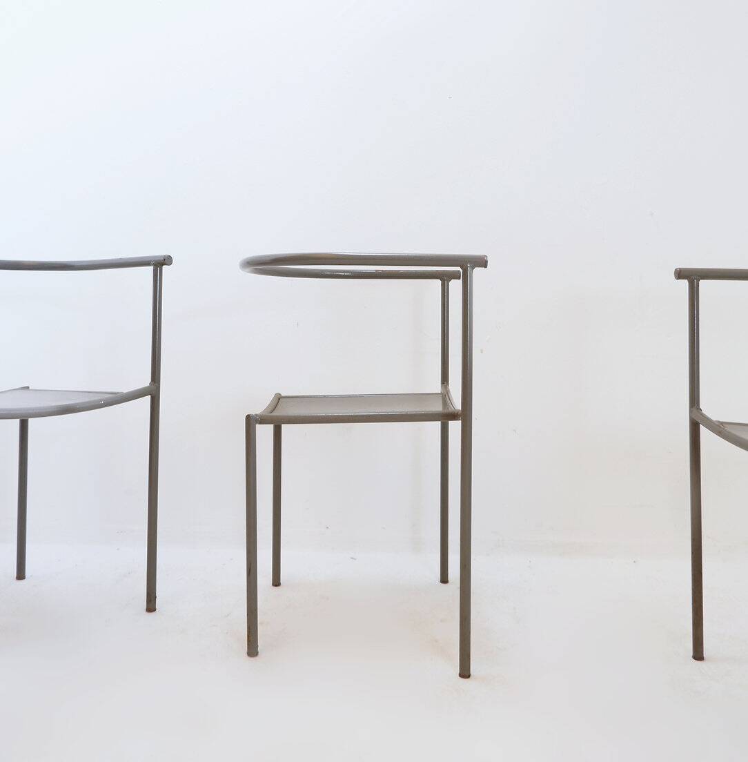 Set of 4 gray metal chairs in the style of Starck's "Von Vogelsans" model