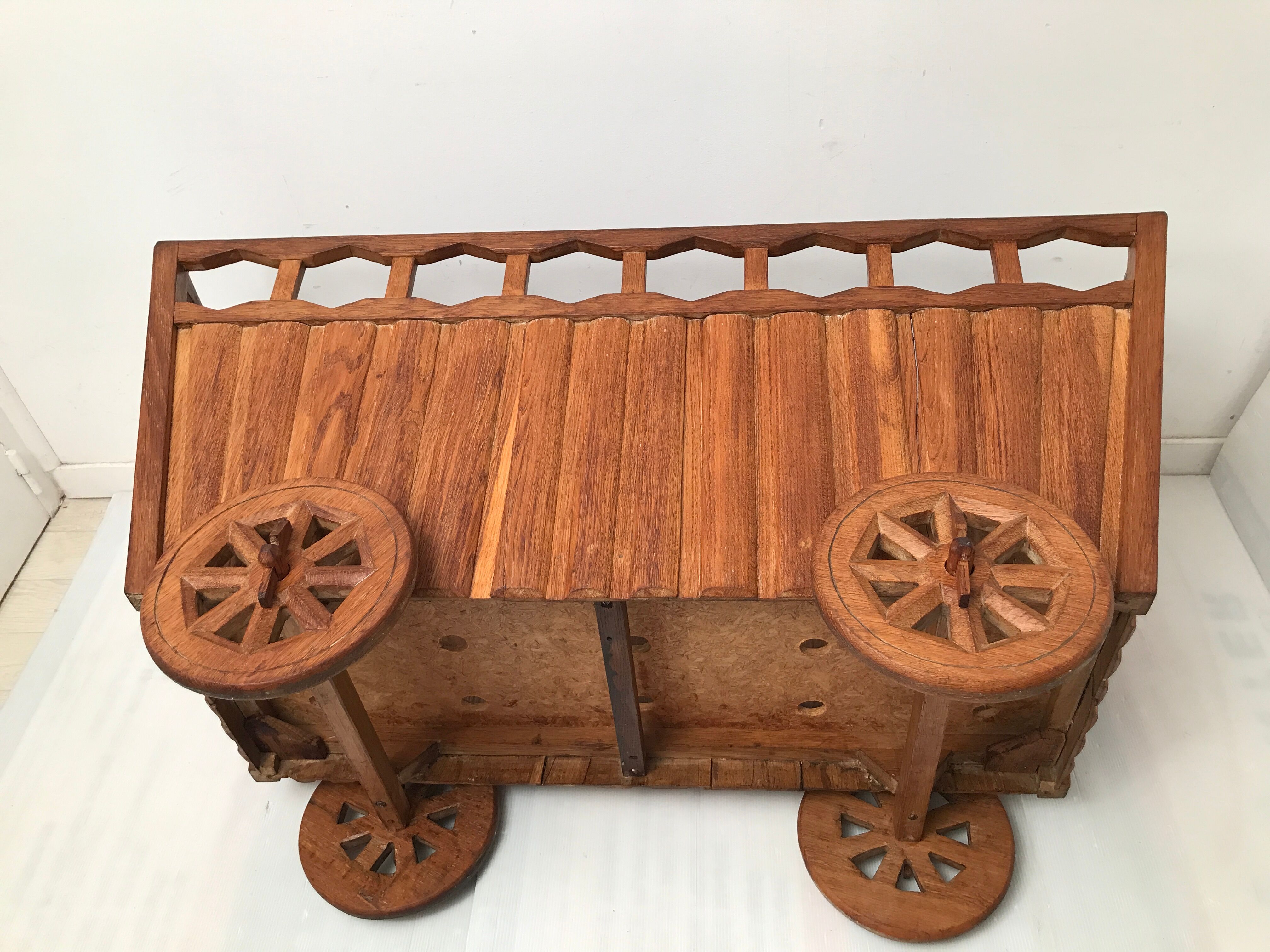 Wooden castor bed from the 40s and 50s