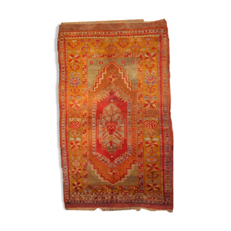 Old turkish anatolian handmade carpet 122cm x 192cm 1910s
