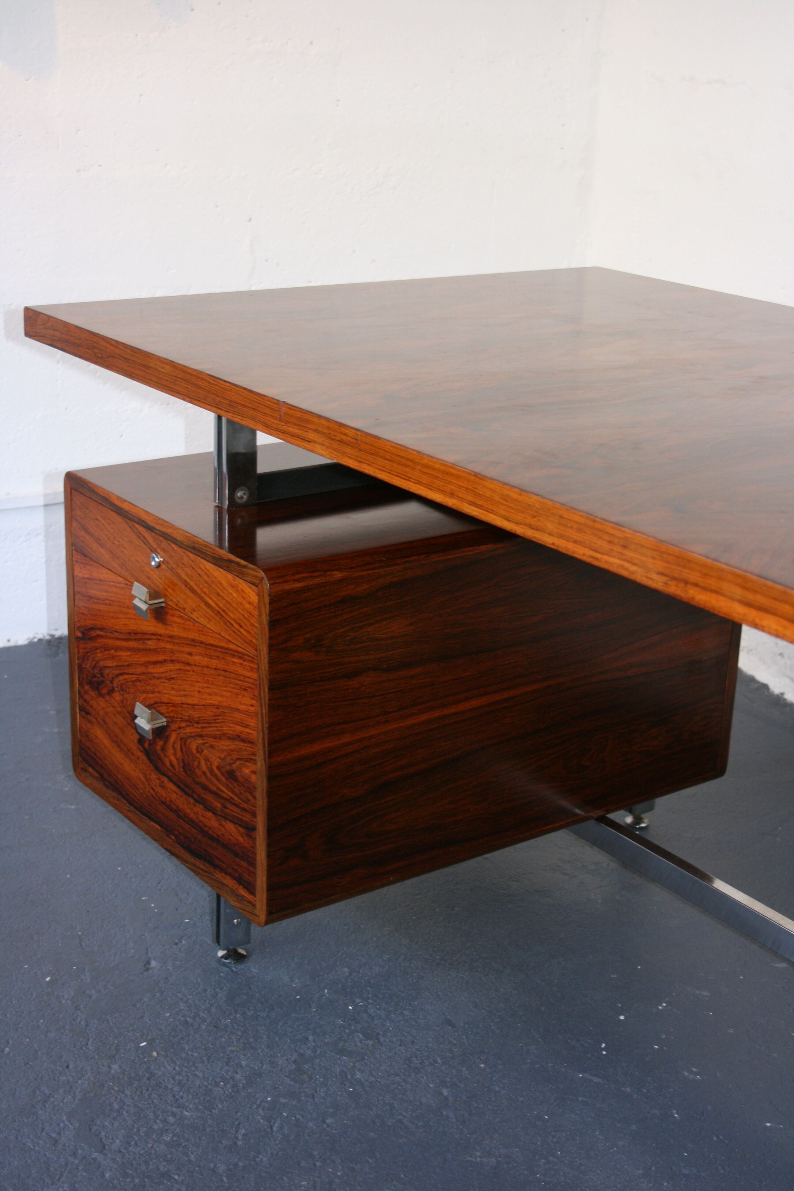 French rosewood office in Rio
