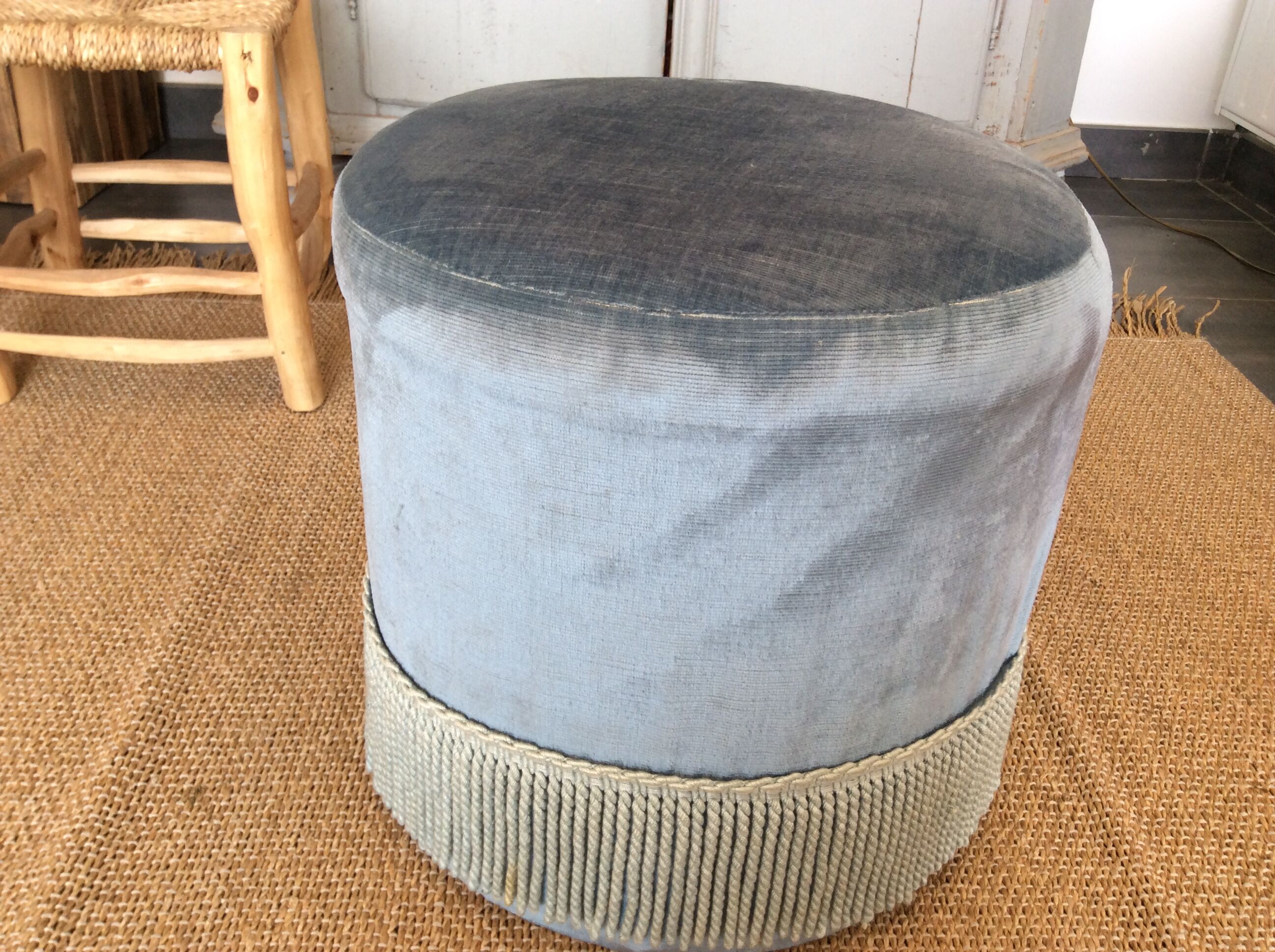Velvet pouf