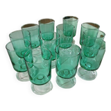 12 verres à pied vintages