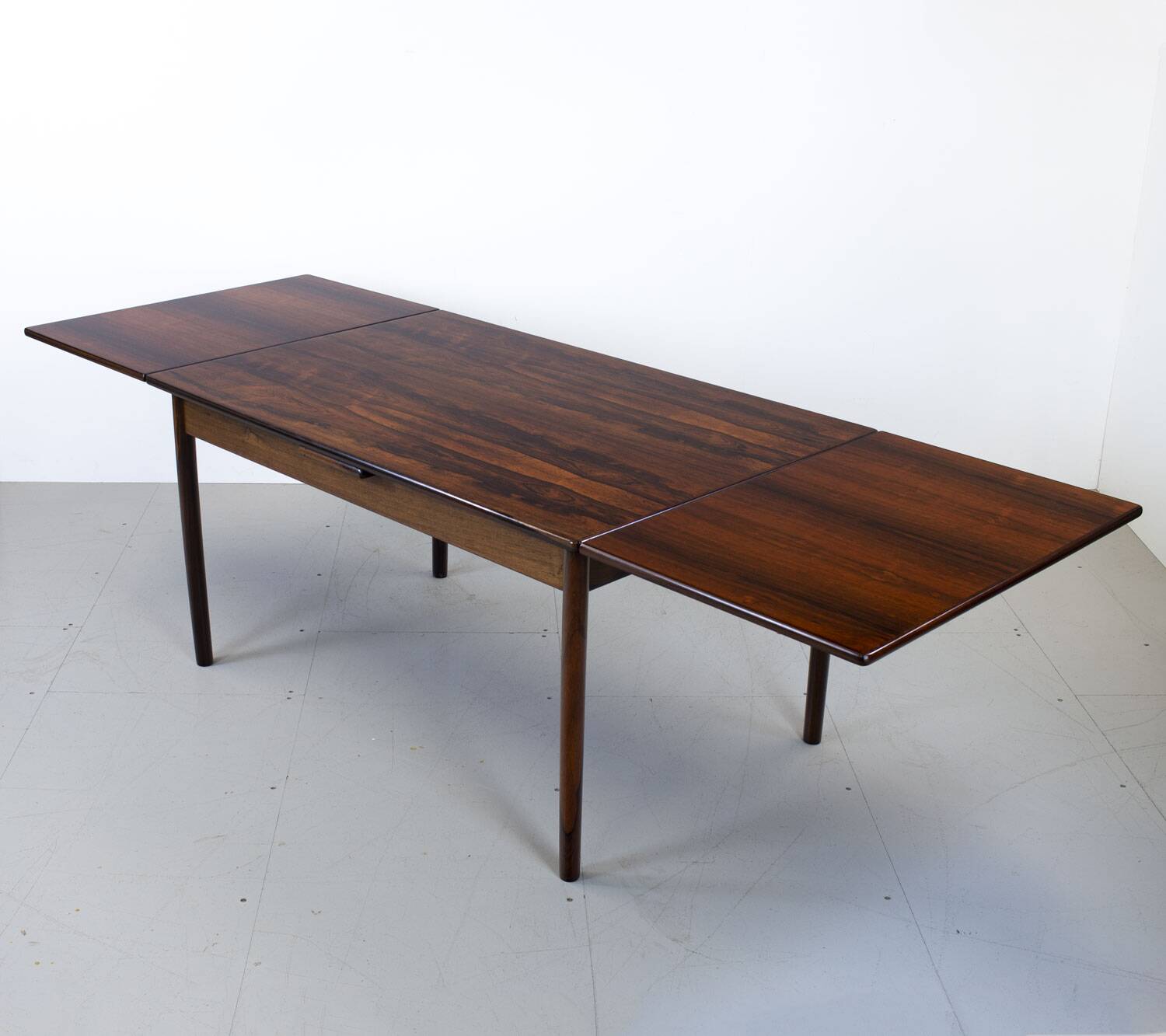 Table à manger extensible en palissandre danois du milieu du siècle