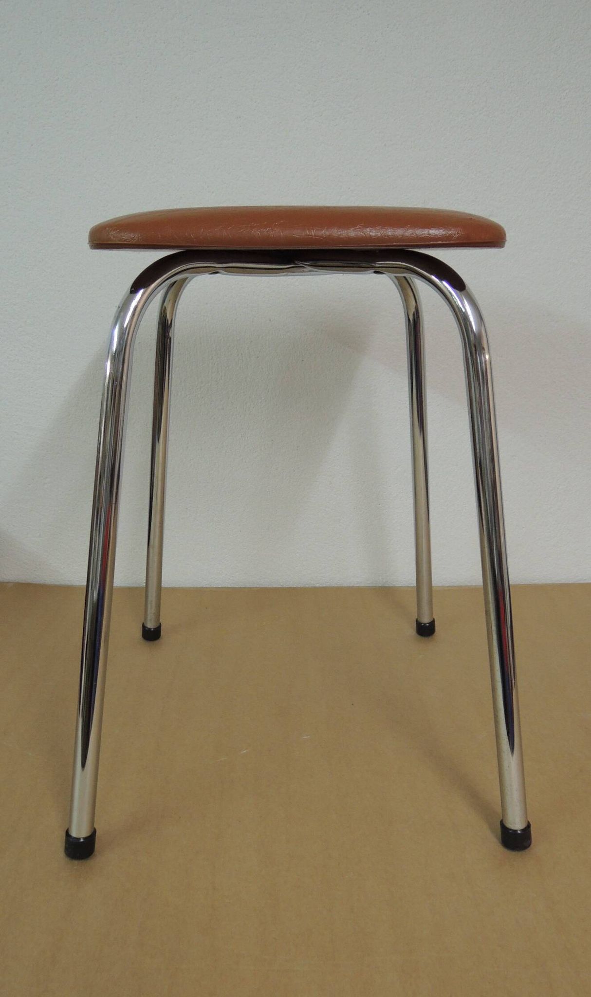 Tabouret en skaï