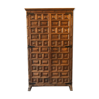 Armoire ancienne en noyer