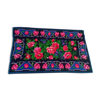 Traditional hand-woven wool mat in Muntenia Romania 60 years ago 160 x 260 cm