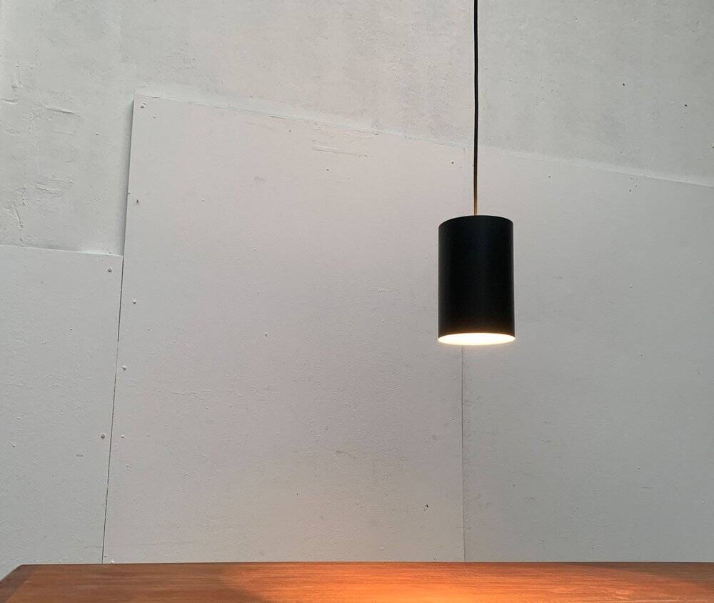 Minimalist cylindrical pendant light from the mid-century in metal by Eila & John Meiling for Louis Poulsen, set of 3.