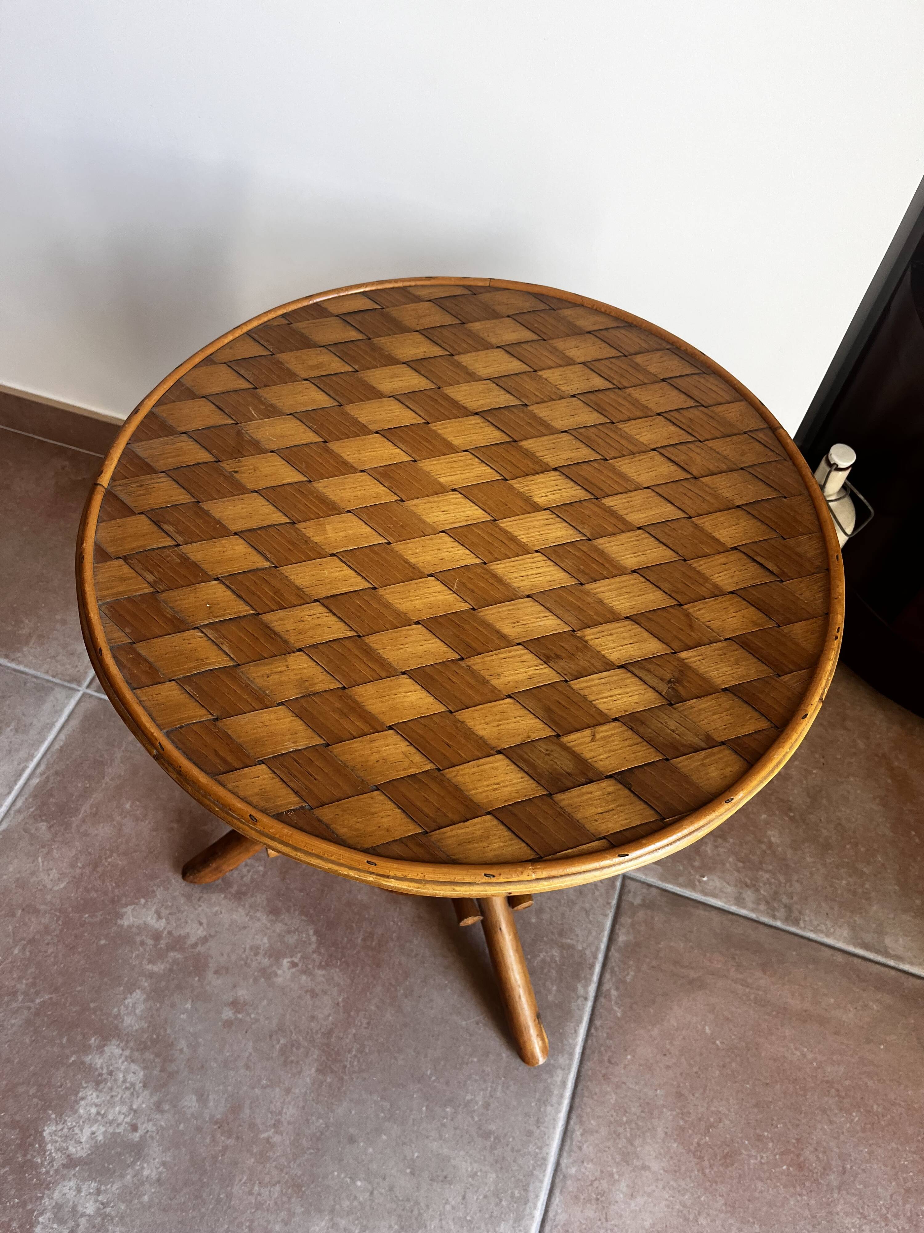 Rattan pedestal table