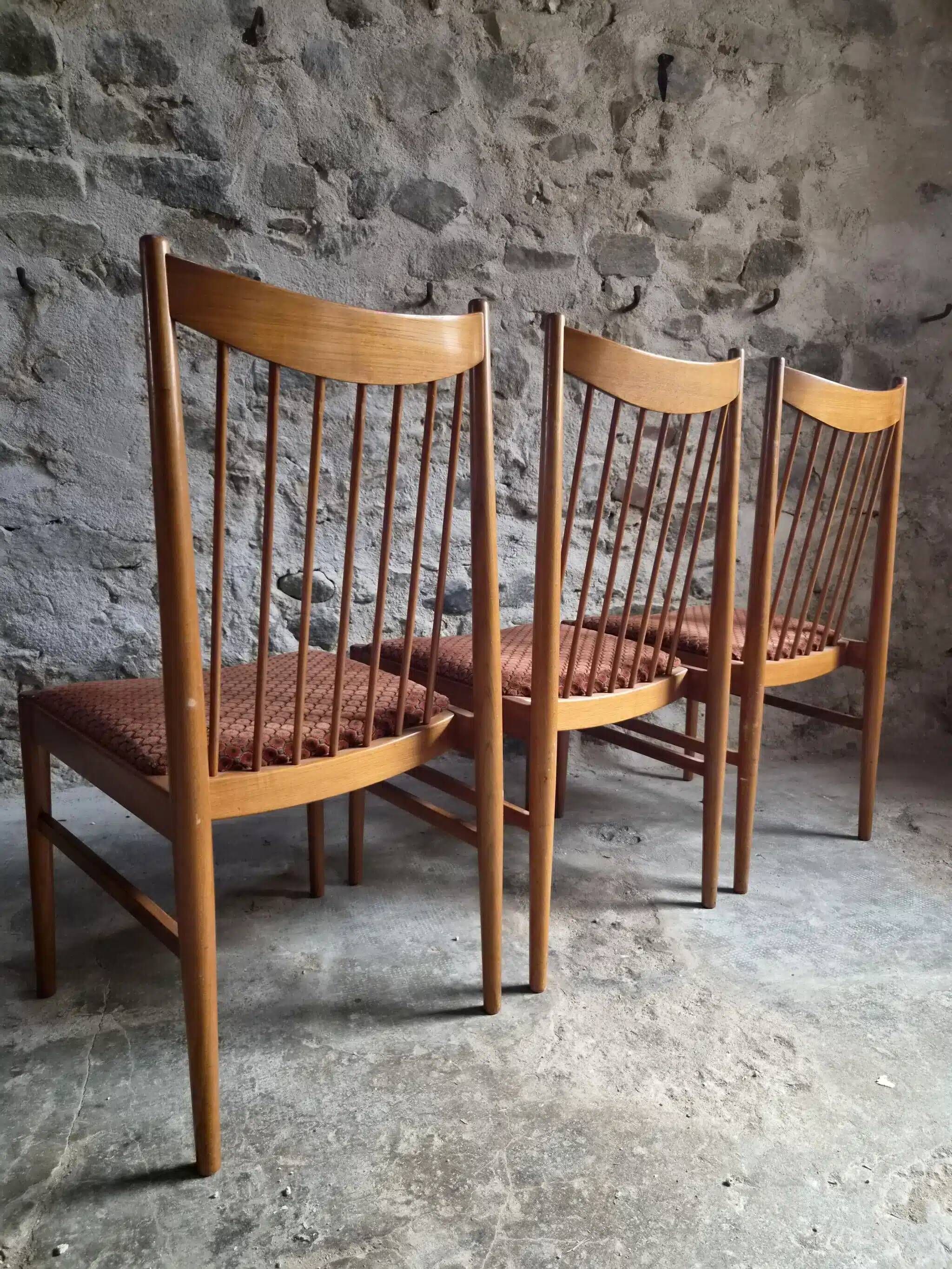 Set of 6 Danish teak dining chairs model 422, attributed to Arne Vodder for Sibast, 1960s.