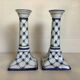 Paire de bougeoirs motifs bleus