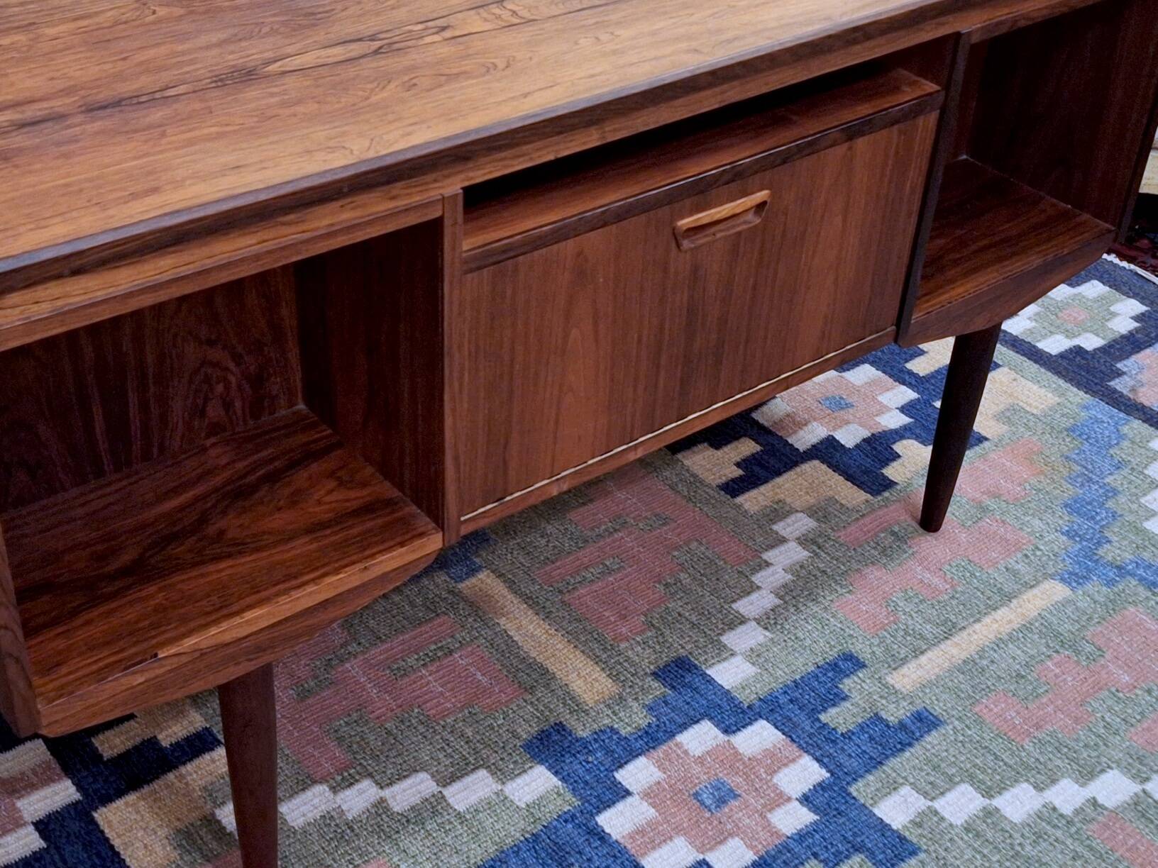 Bureau double face en palissandre des années 1960 par J Svenstrup, Danemark.