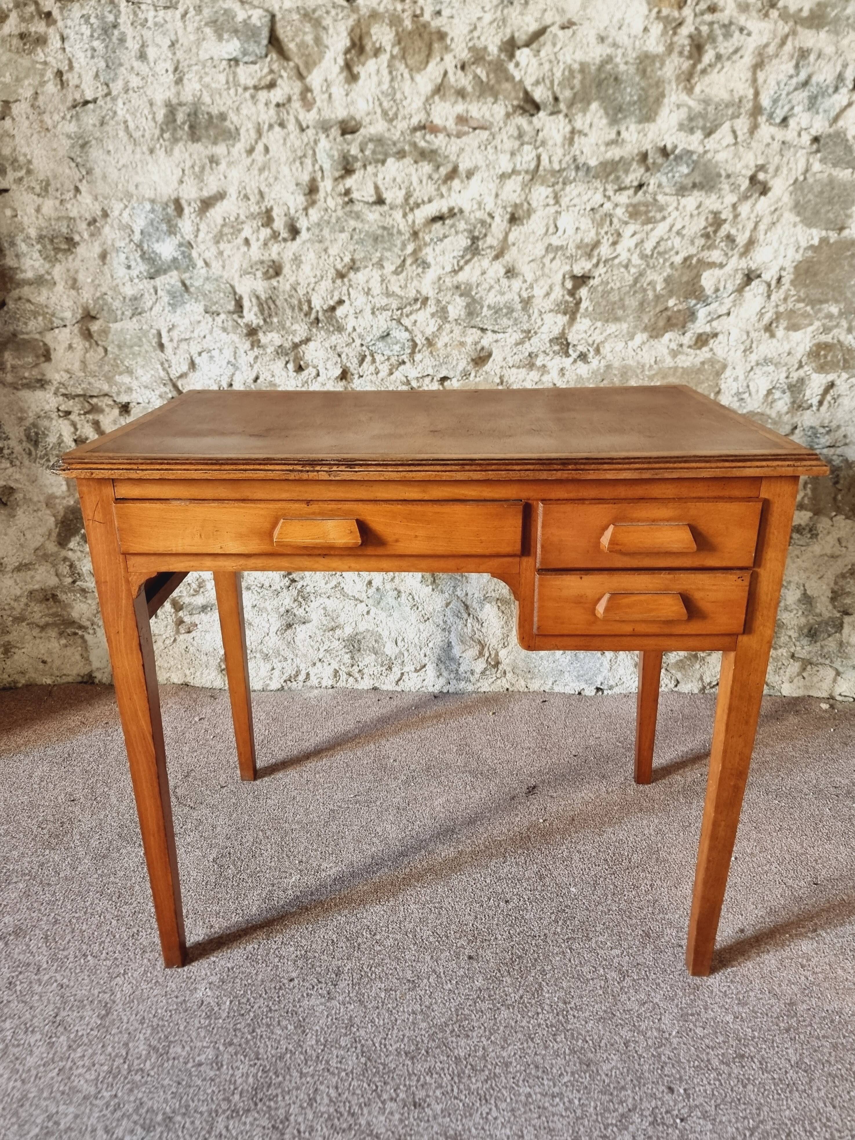 Vintage children's desk – France, 1950s