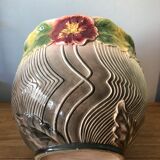 Pot cover in St. Amand dabbling
