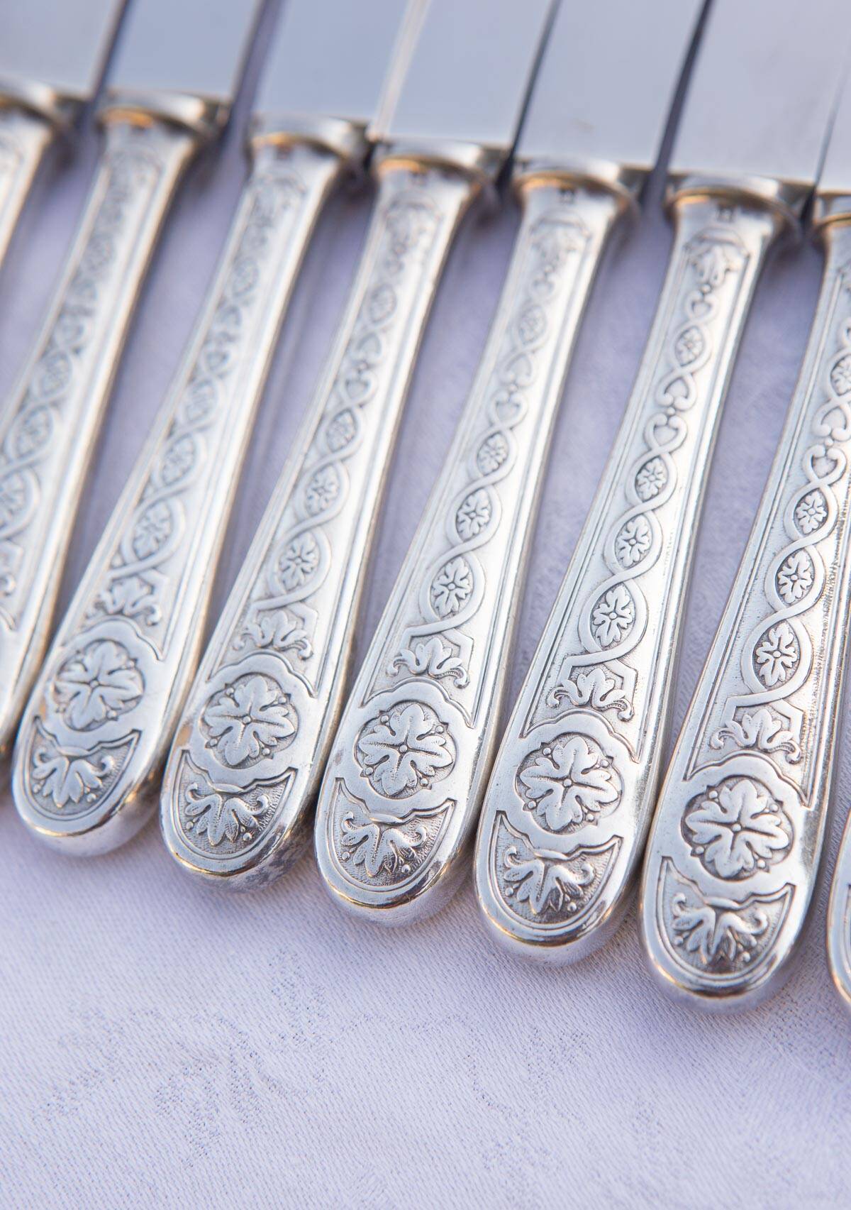 Set of 11 dessert or entremets knives Villeroy by Christofle