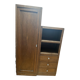 Armoire en bois avec tiroirs et étagères