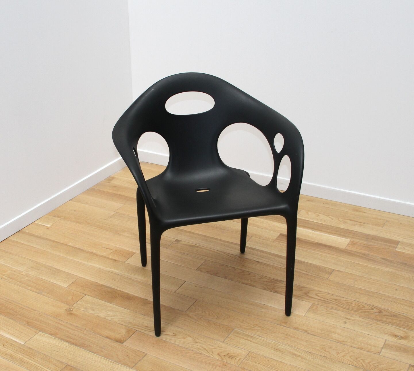 Supernatural Chair, Moroso