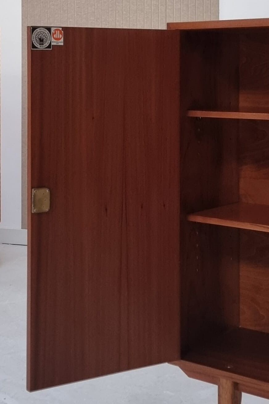 Armoire du milieu du siècle