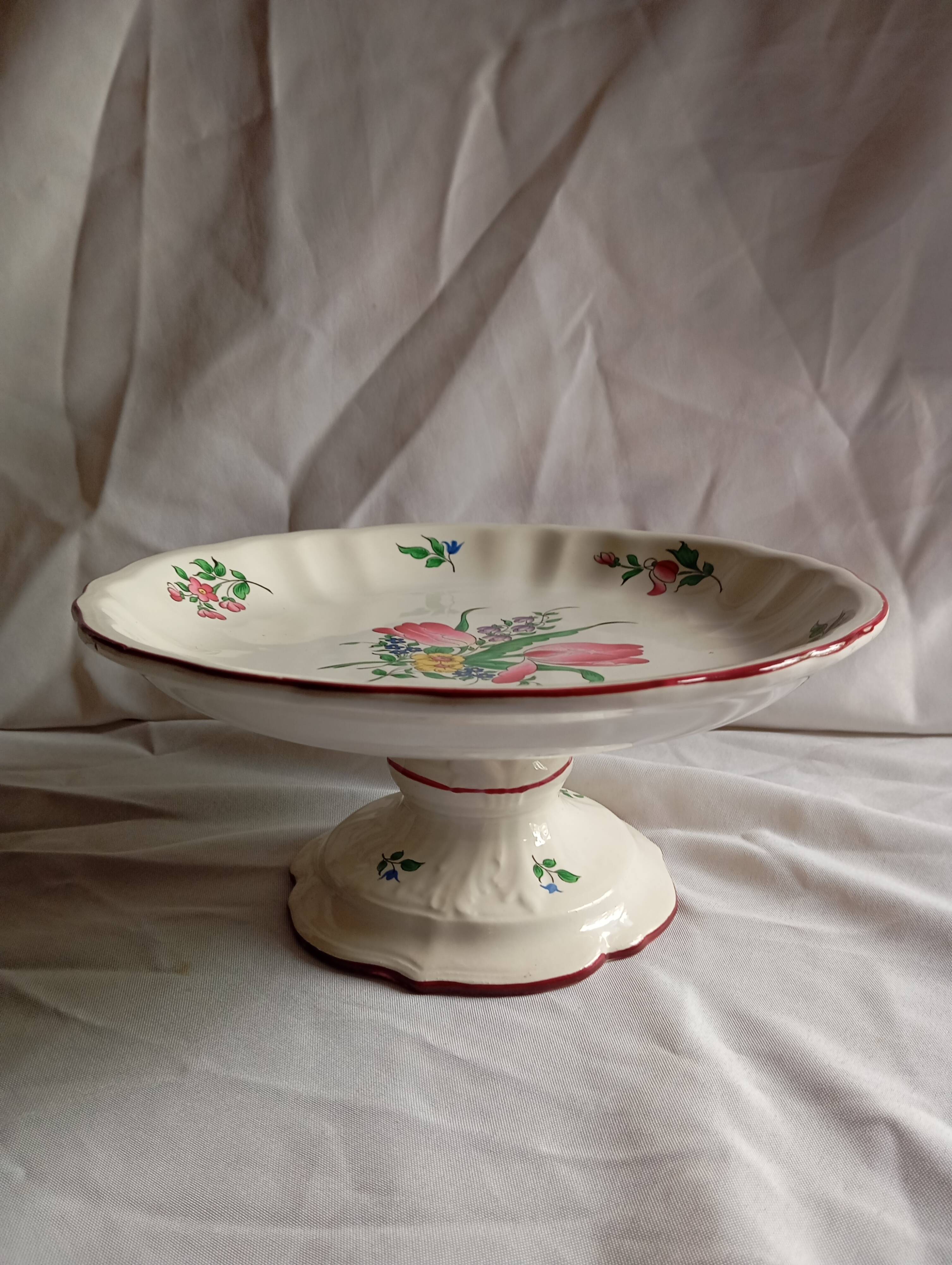 Plat a biscuit sur pied en faience de luneville