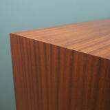 Bibliothèque en acajou, design danois, années 1970, production Omann Jun