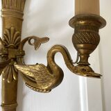 Paire d'appliques doubles en laiton style louis XVI décor de cygnes