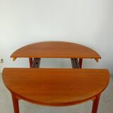 Danish round dining table by Sören Willadsen in teak, 60s