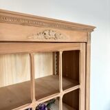 Old Parisian wardrobe solid wood ornaments