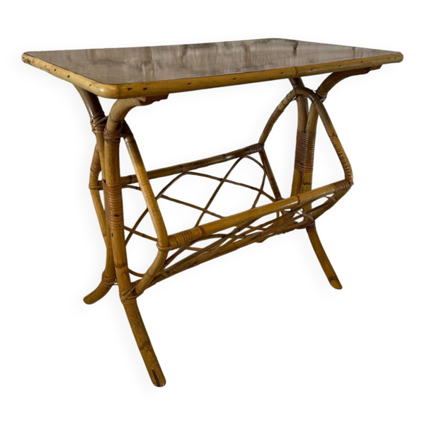 Table basse avec portes revues en rotin vintage