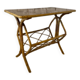 Table basse avec portes revues en  rotin vintage