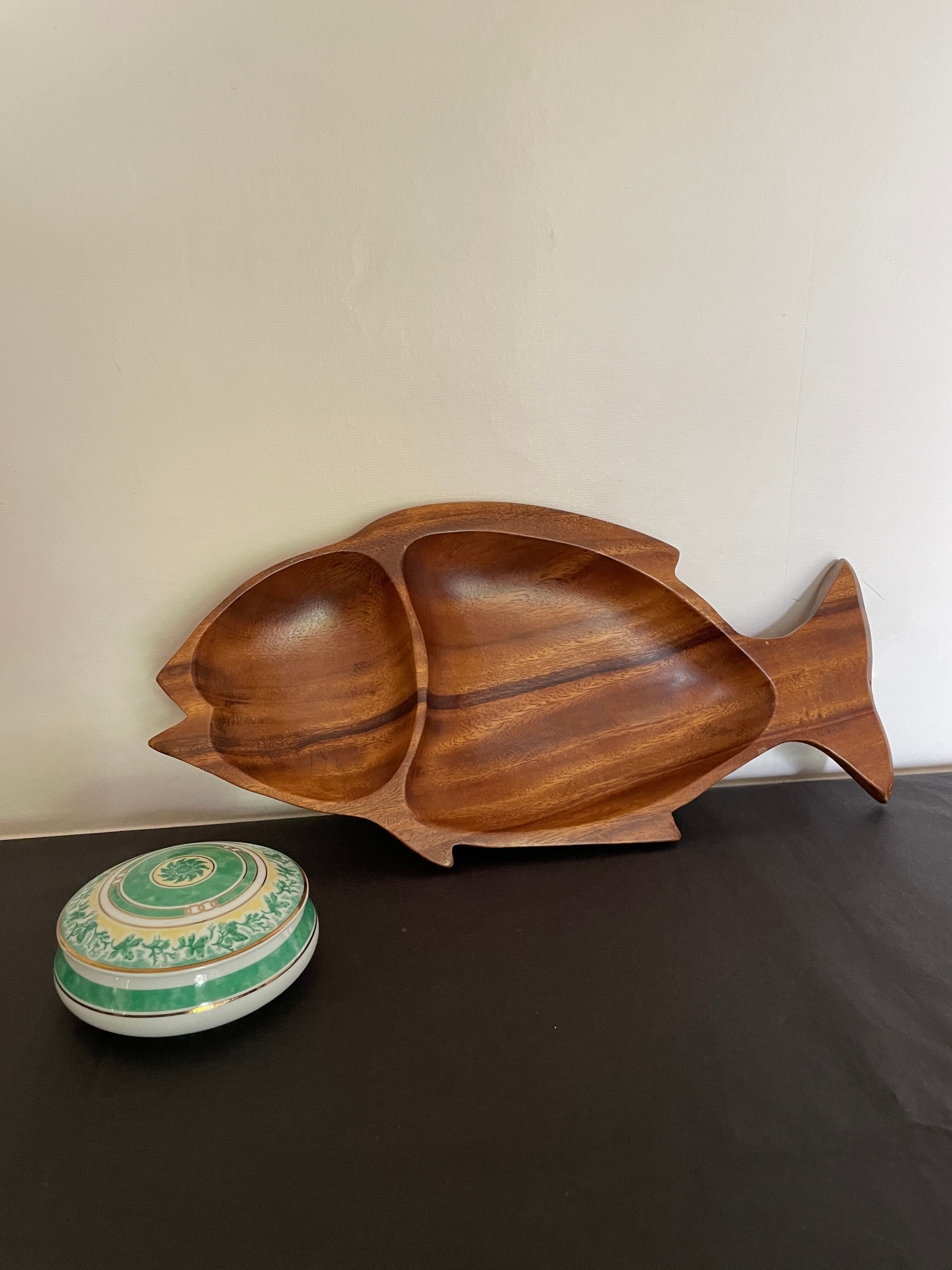 Wooden fish shaped dish
