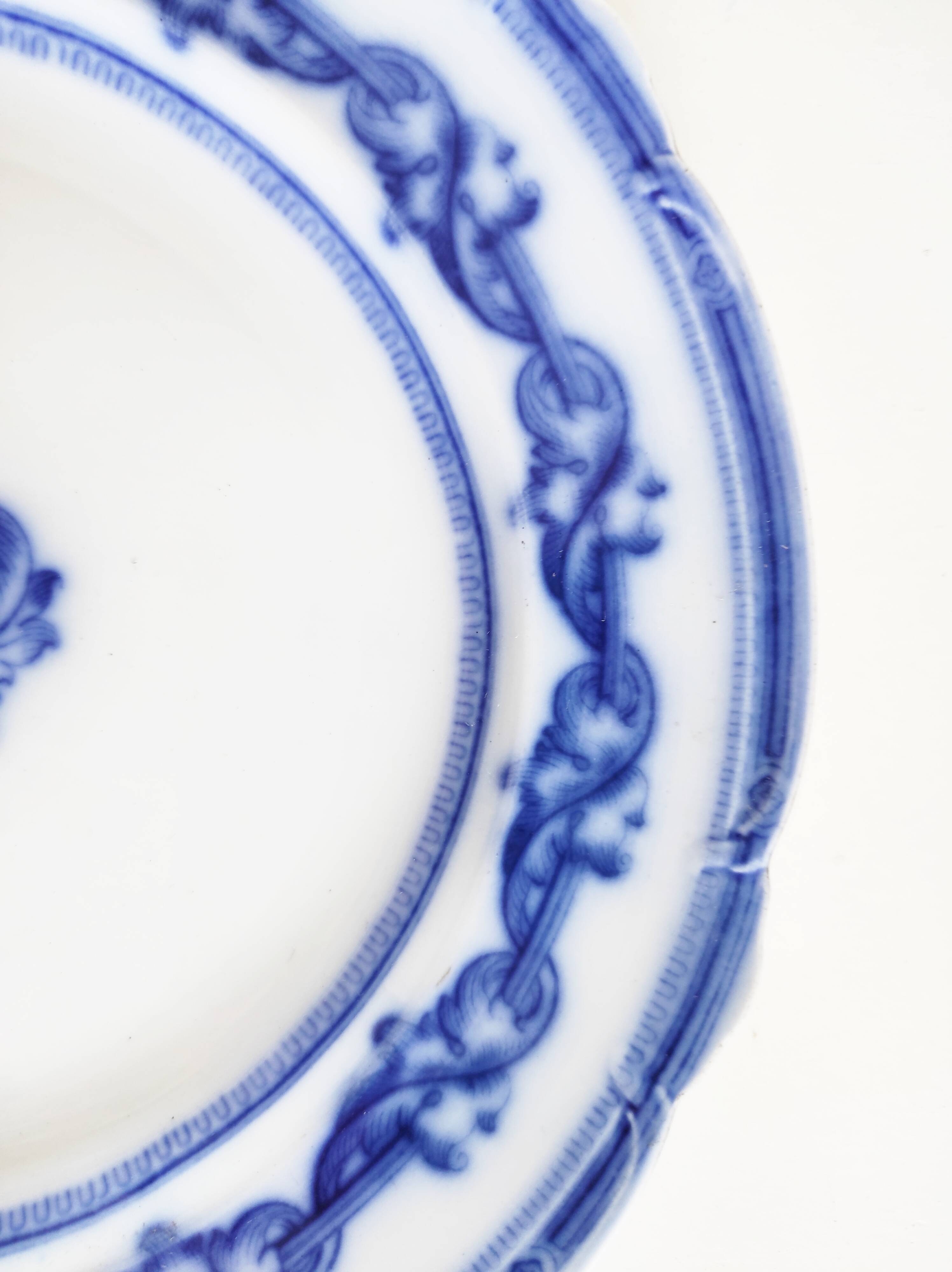 Pair of English earthenware plates, leaf pattern.