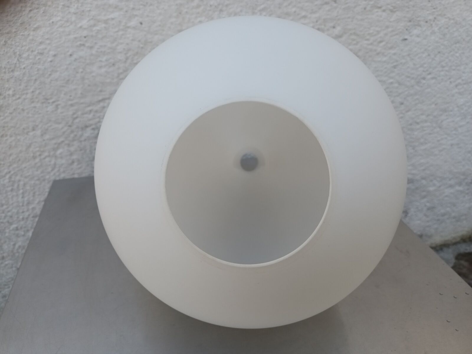 Scandinavian suspension "drop" opaline