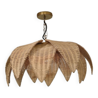 Rattan flower suspension