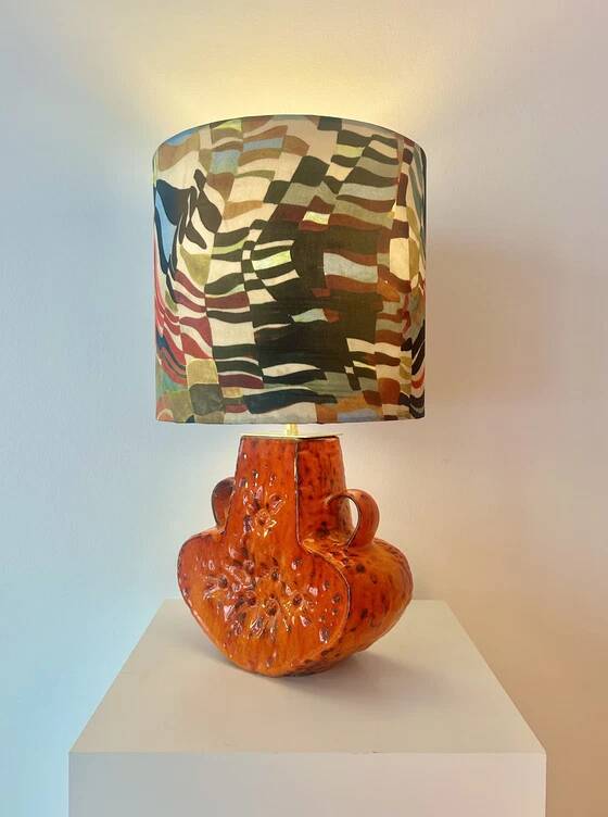 Wireless table lamp – a unique upcycled piece from the 1970s in ceramic.