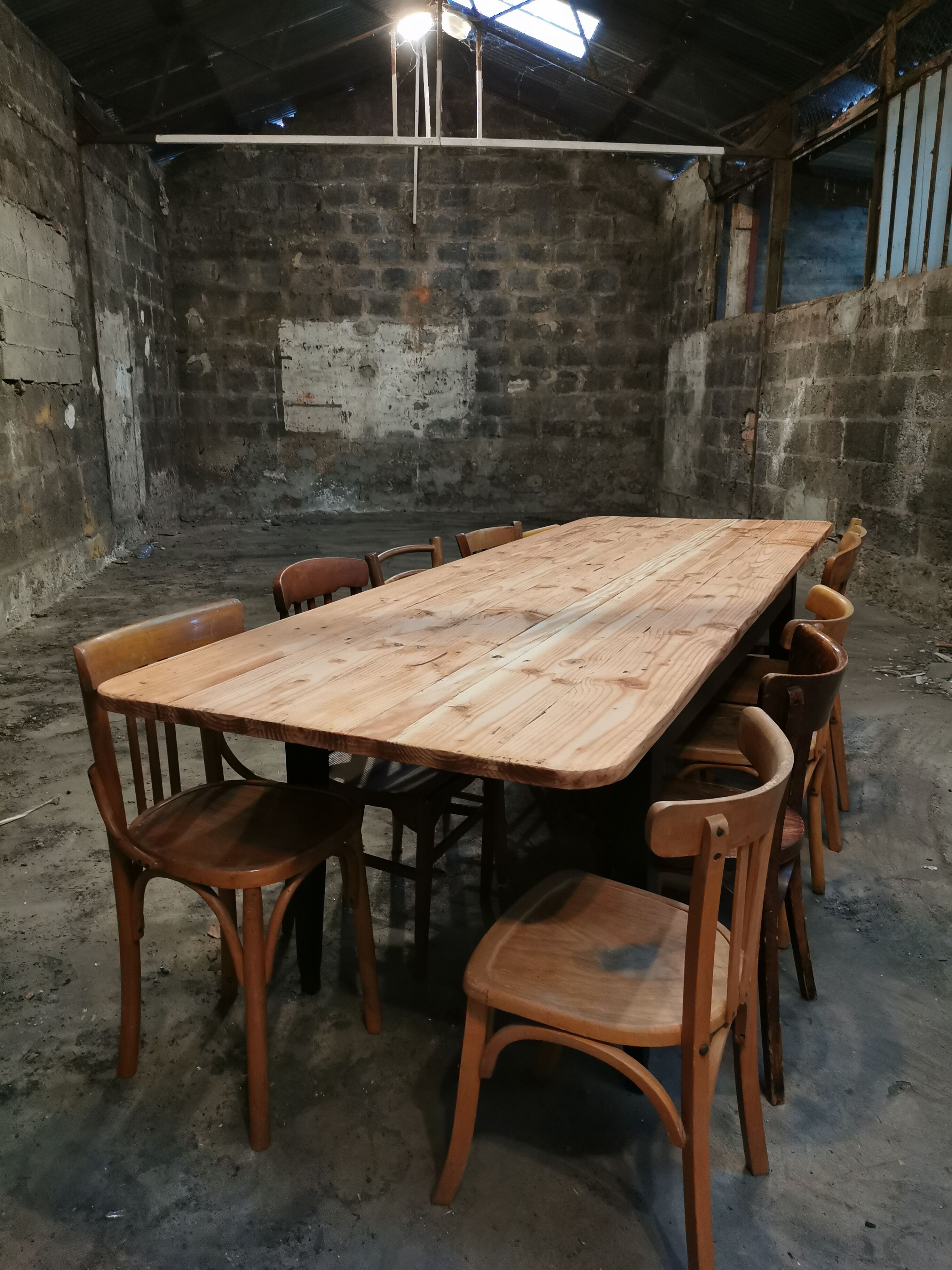 Farm table 8/10 people