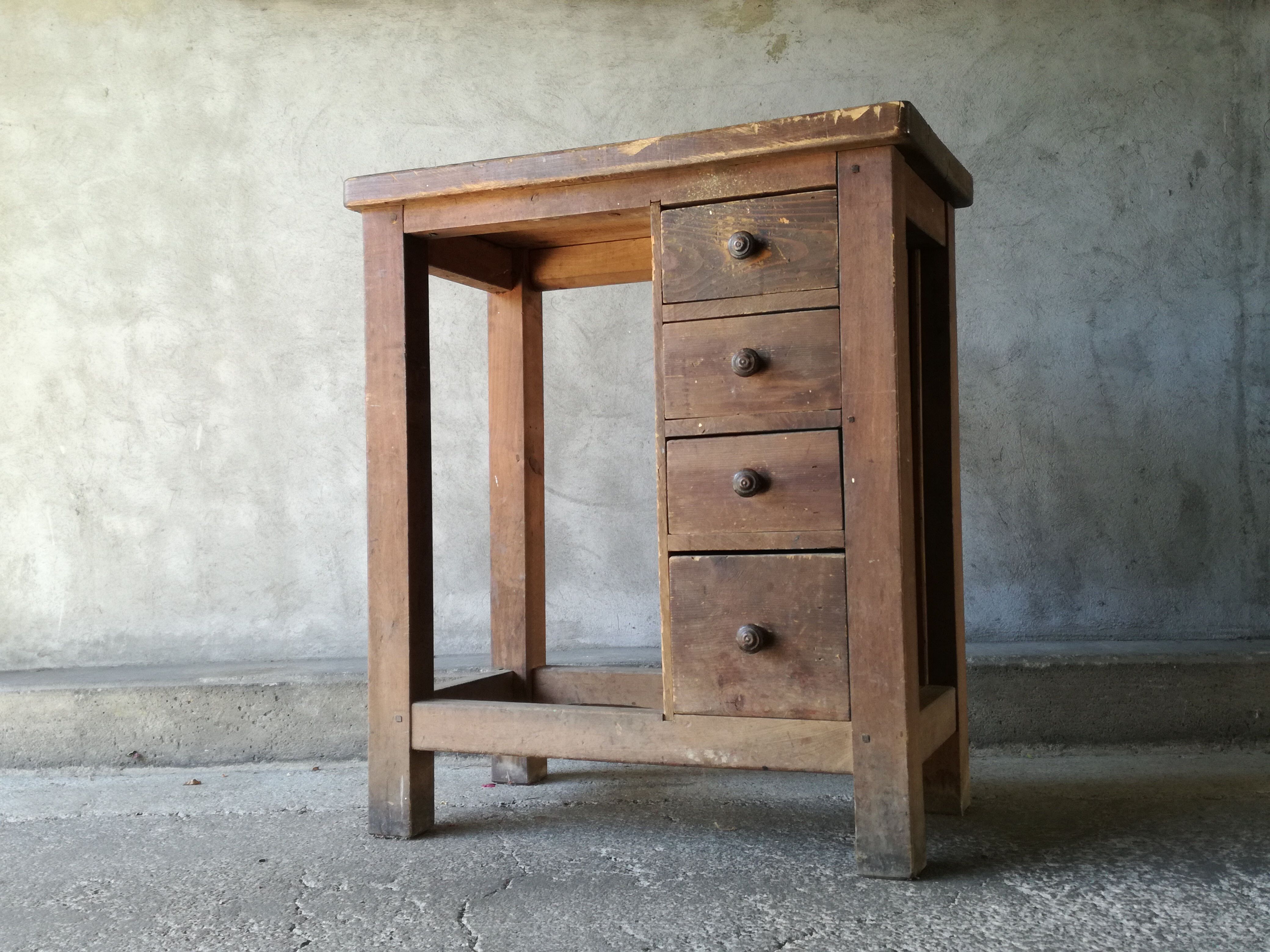 Wooden craft workbench