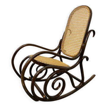 Petite chaise à bascule Thonet n°10 pour enfants