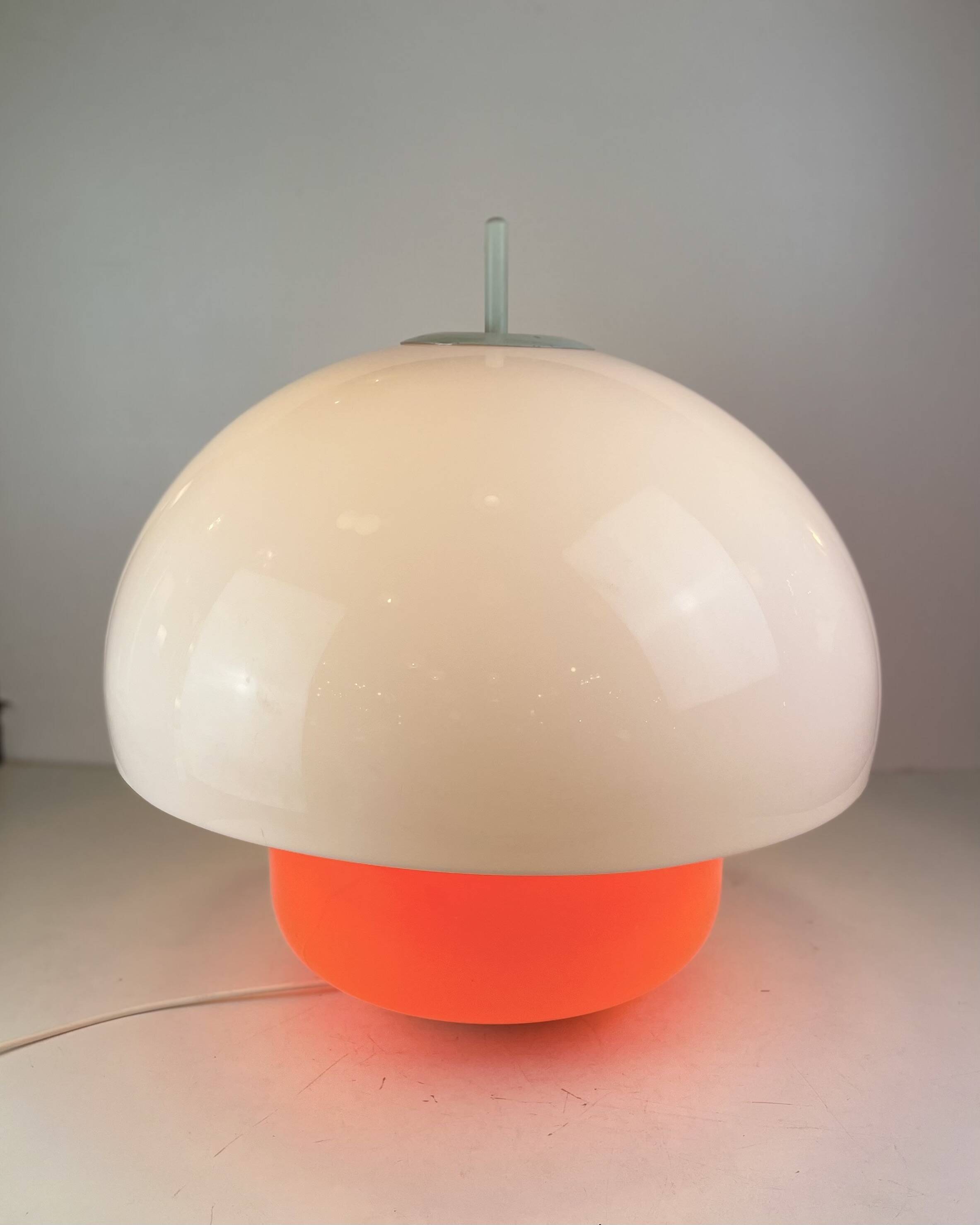 Table lamp in the style of Martinelli Luce, 1970s.